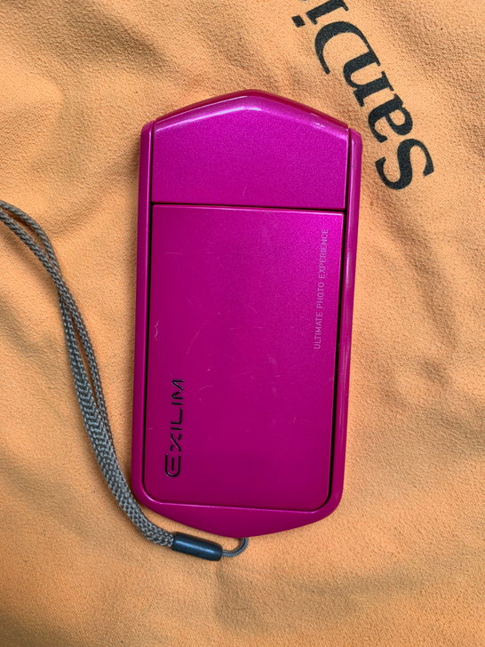 卡西欧tr350相机。