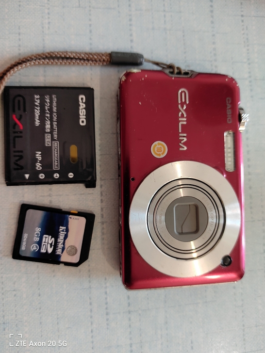 卡西欧S10数码相机品相好，所有功能正常使...