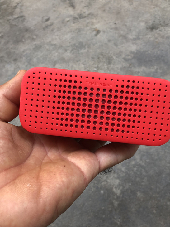 天猫精灵智能音箱 实拍 有点小葭茨 后面电...