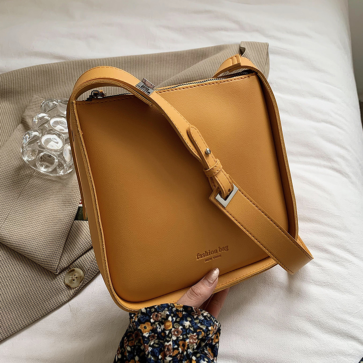 天彩翼飞 女士包