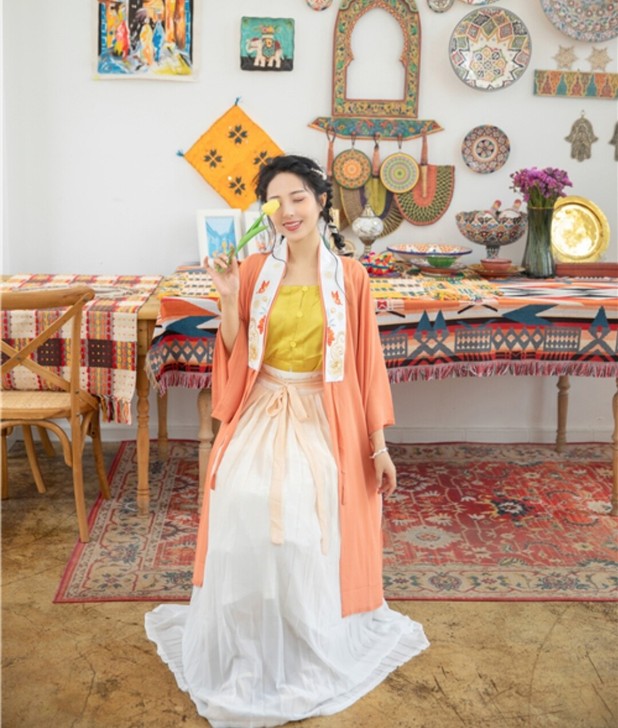 ｛出｝杉梅原创汉服【时令】，渐变橘s码下裙...