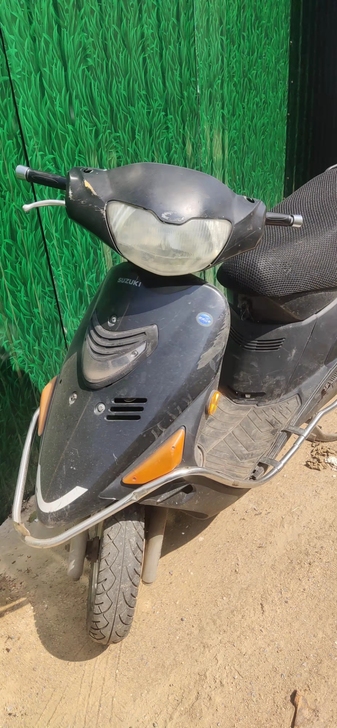 铃木海王星 踏板摩托车  私家车，正常骑行...