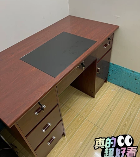 【全新包邮】电脑台式家用抽屉办公桌1.4米...