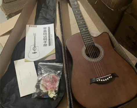 【原价一千二，亏本处理】原价1200多元4...