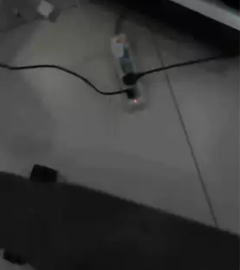 DECKWAR 滑板，轻微撞痕，部件配置齐...