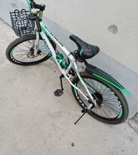 萌途变速山地自行车,前后碟刹,车胎几乎没磨...