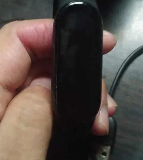 自己买了手表，小米手环6卖了 感兴趣的话点...