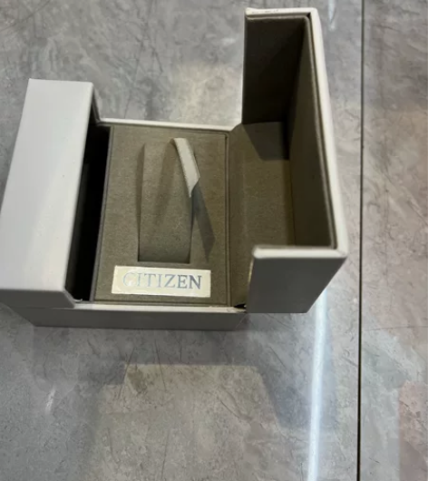 西铁城手表包装盒,全新,专柜正品,40元包...