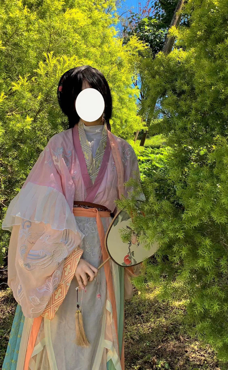 花朝记洛灵魏晋杂裾汉服，全套s没有披帛。穿...