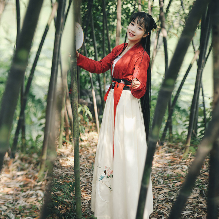 花朝记汉服 与春歌朱颜