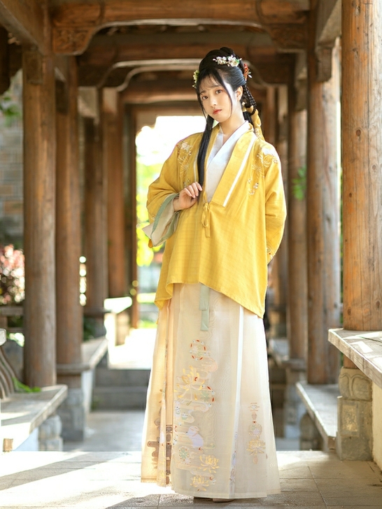 #求 东篱酒 花朝记汉服原创百花诗社花朝食...