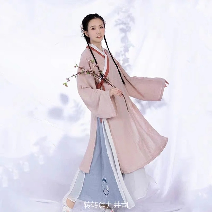 品牌型号 花朝记    梦君颜