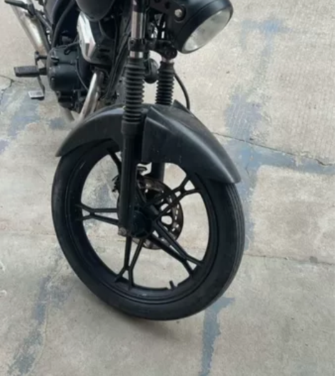 急出一台铃木复古150cc 感兴趣的话点“...