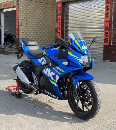 铃木250GSX，重点看图3，，，低价出售...
