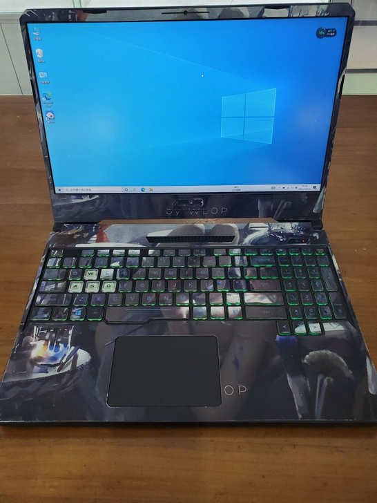 飞行堡垒7 FX95 I7-9750H 显...