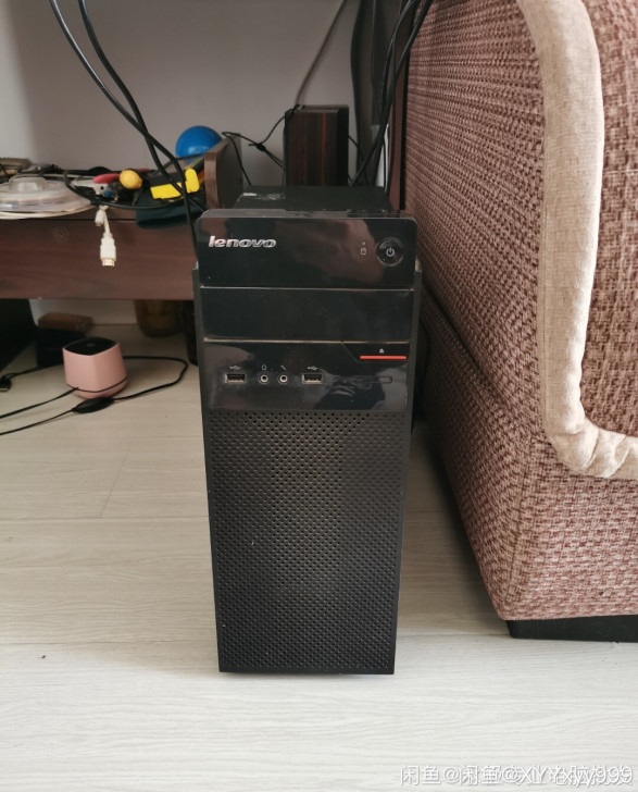 7台的联想扬天4900C准系统。无磕碰