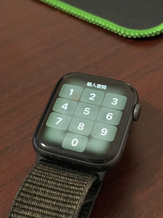 设备更新，出自用Apple Watch 4...