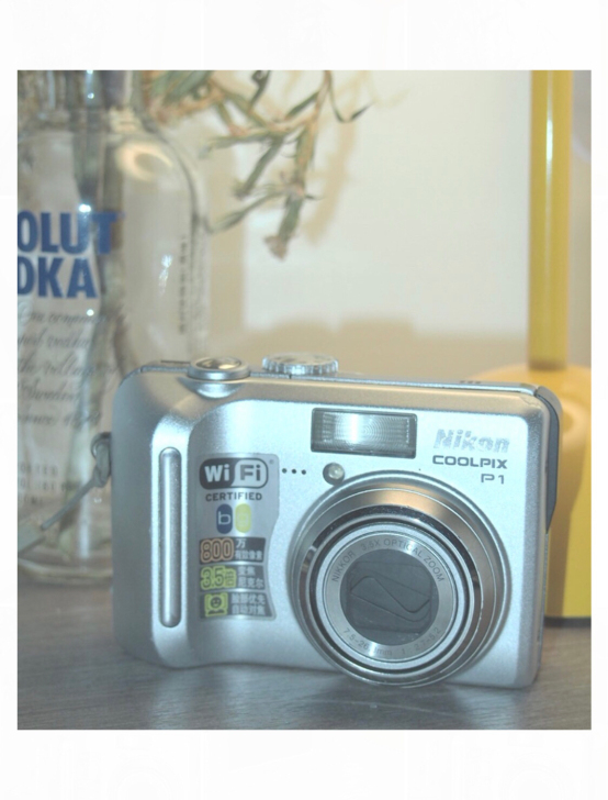 Nikon尼康 Coolpix系列 奶白色...