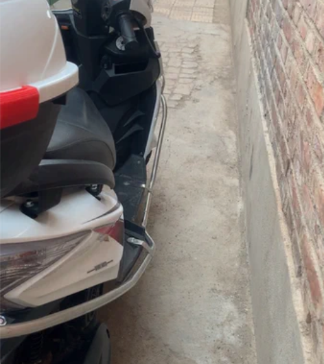 比亚伦踏板摩托车125cc踏板车国四电喷国...