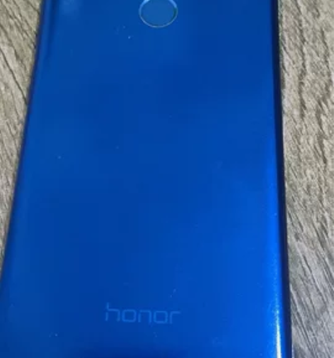 华为畅享7a，用了挺久的了，刚换的屏幕，外...