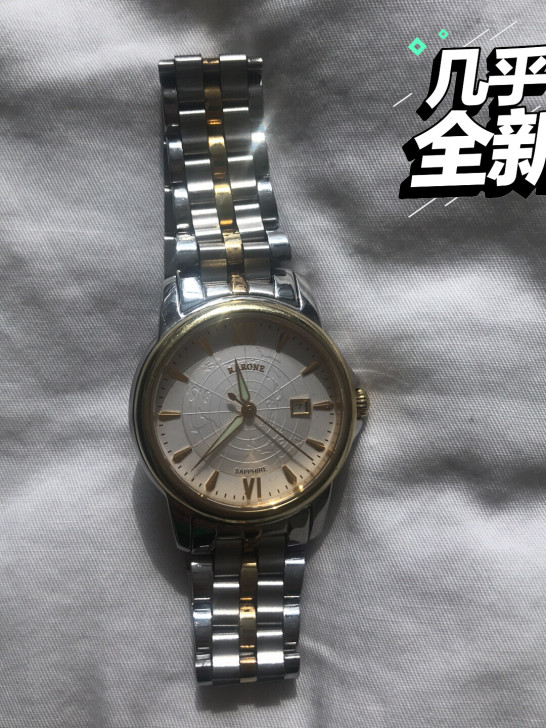 这个是用电池的，买时3000多，便宜出15...