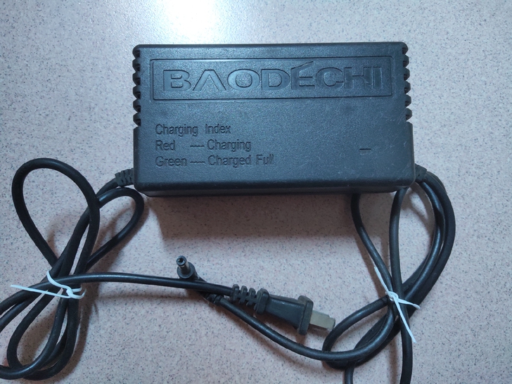 宝德驰电单车充电器48ⅤDC头锂电充电器