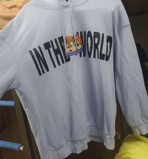 清理旧衣 细节私我。①棕色裤子，28.29...