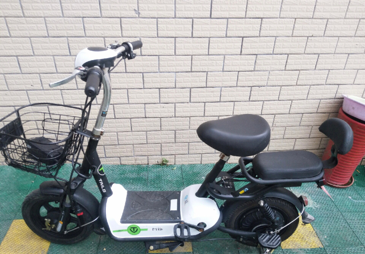 台铃新电动车，车子很好开，回家了