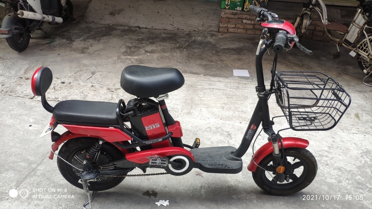 台铃48伏踏板锂电动车，8.9成新，用5个...