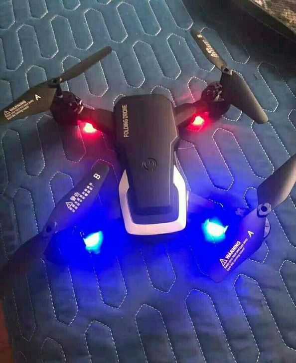 无人机全新航拍器高清航拍四轴 急急急！全新...