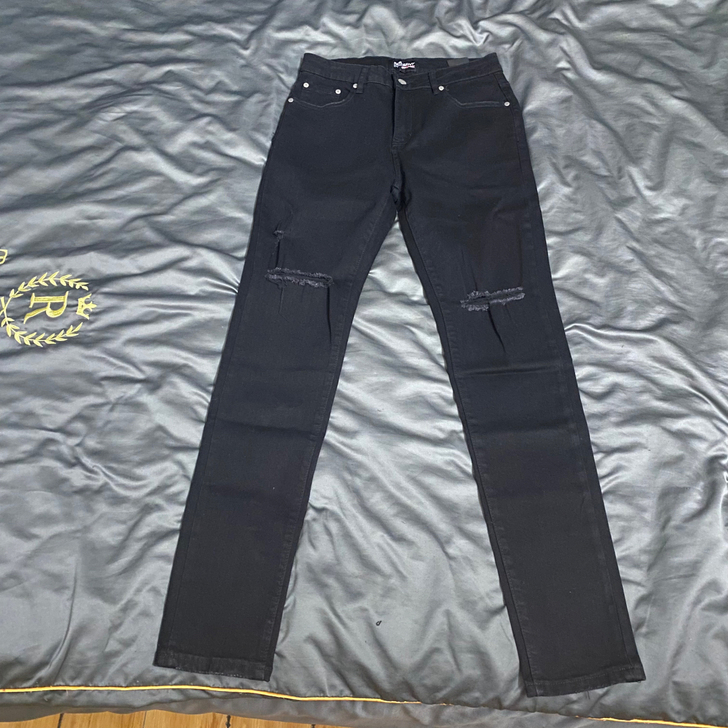 英国高街品牌 REPRESENT刀割破洞牛...