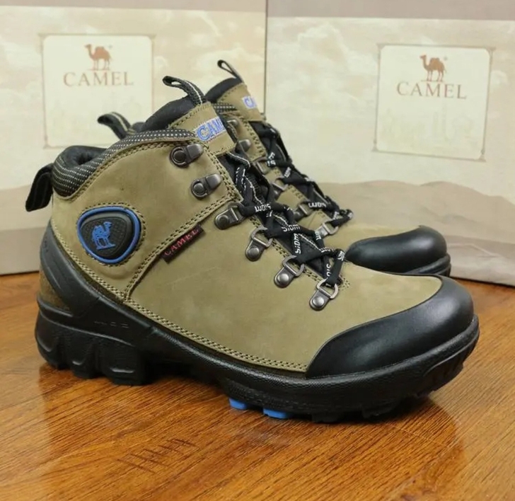 43码44码男户外鞋。不多介绍保真。骆驼。...