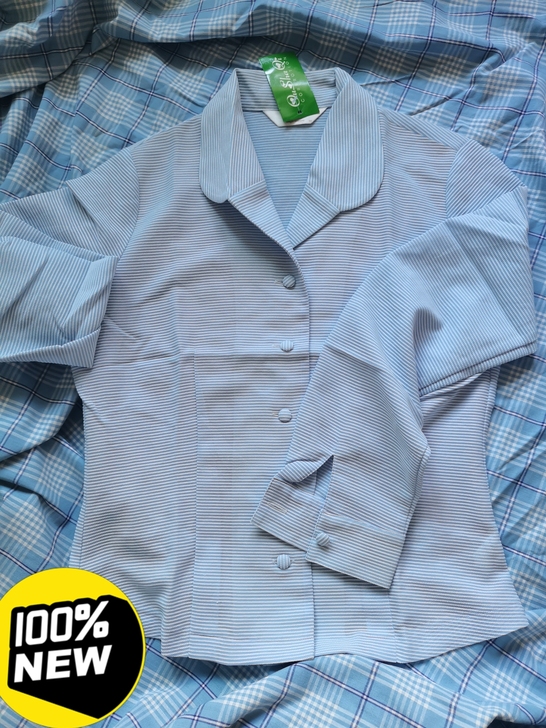 女士长袖西服领衬衫，面料清爽舒服，日系衬衫...