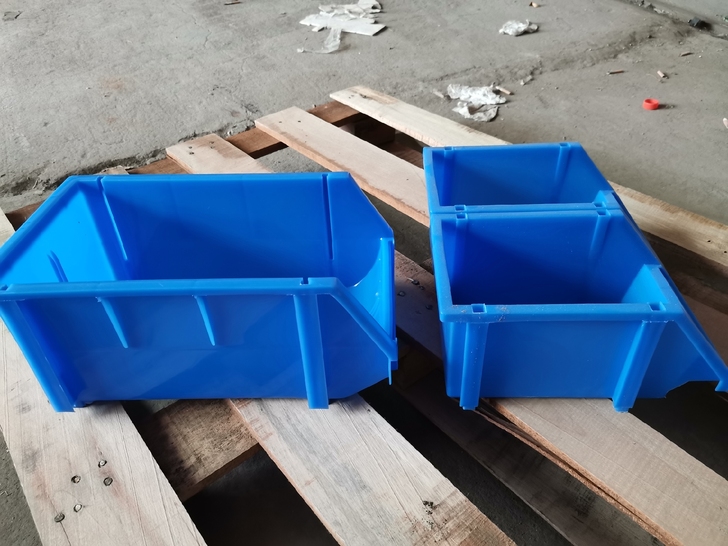 全新 零件盒,料盒,4元一个。还有66个。...