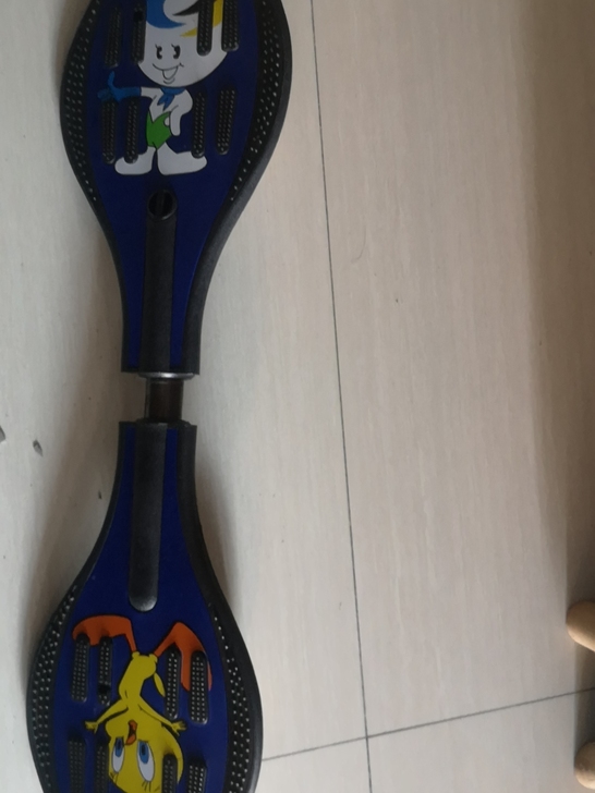 95新滑板，基本未用（看图二凸点摩擦程度）...