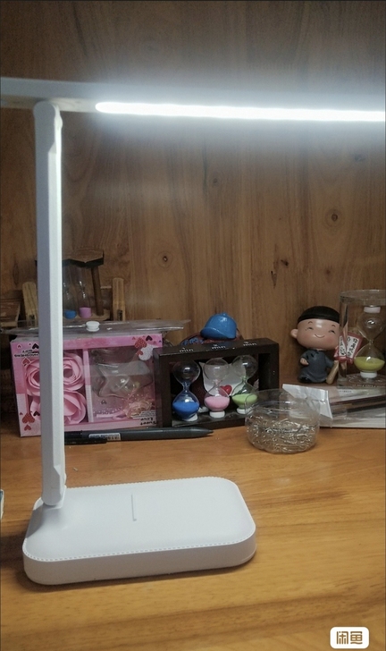 （全新有货包邮）护眼学习灯学生宿舍可充电插...