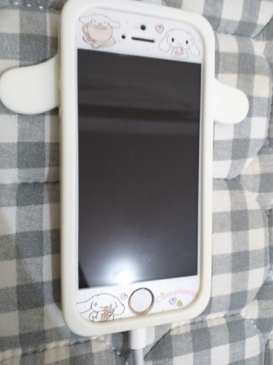 出 自用iPhone 5s金色不能插卡，九...