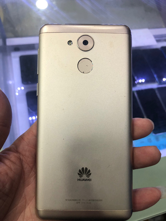 华为 oppo vivo ...