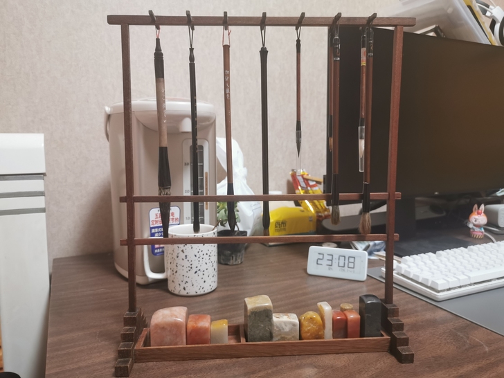 纯手工木质笔架，红木(非洲啥木头)制成，上...