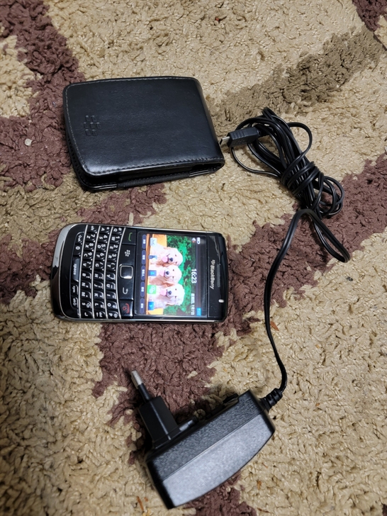 黑莓9700手机，原装