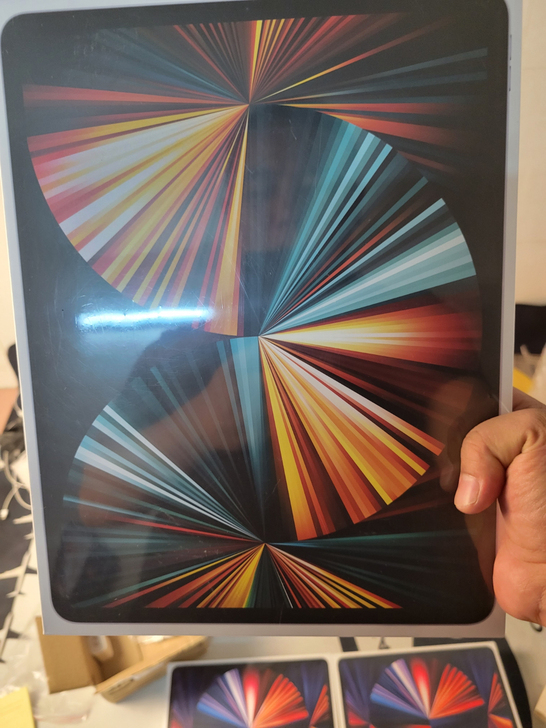 2021款iPad Pro12.9寸1tb...