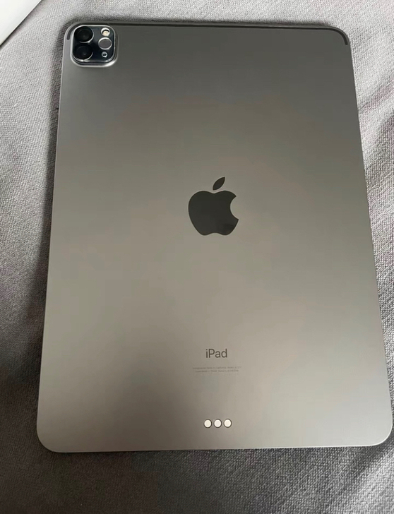 苹果iPad pro2021款平板电脑