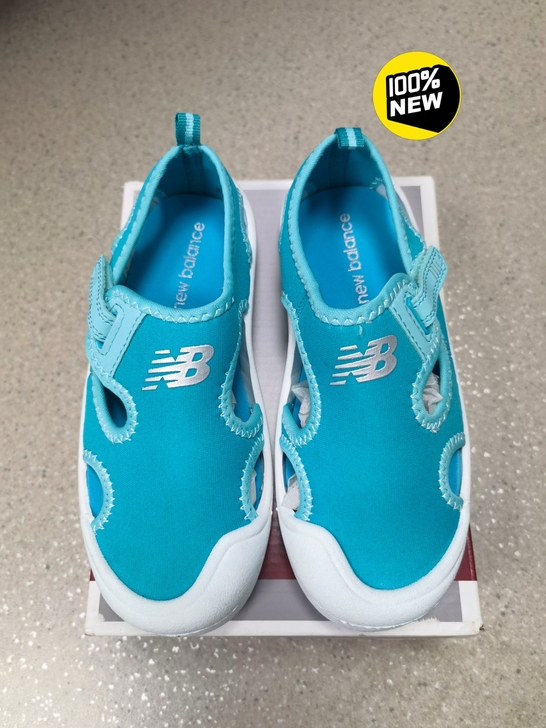 NB软底鞋，起脚舒适，囤货买的，娃儿穿起紧...