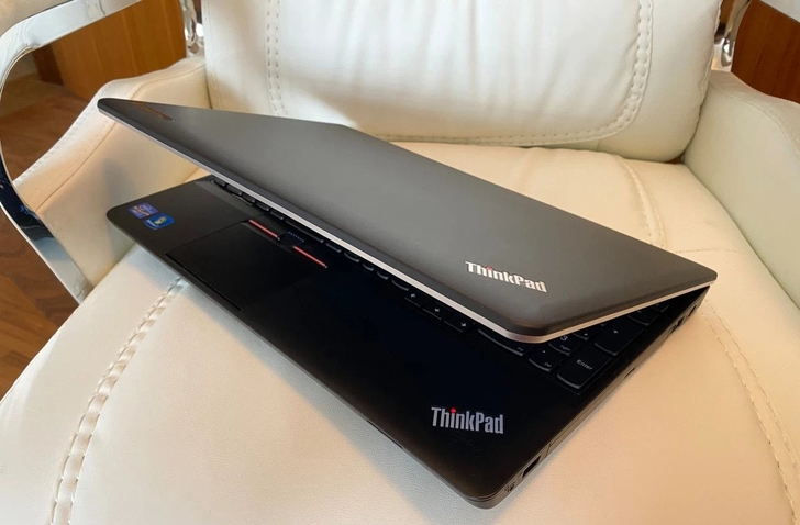 95新联想笔记本电脑 i5办公游戏网课笔记...