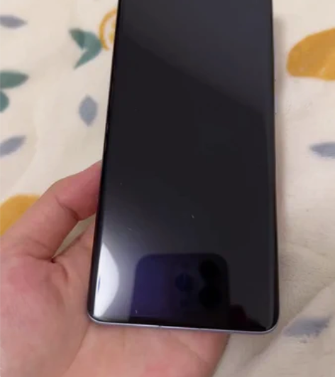 小米12    8+256   还在保  ...