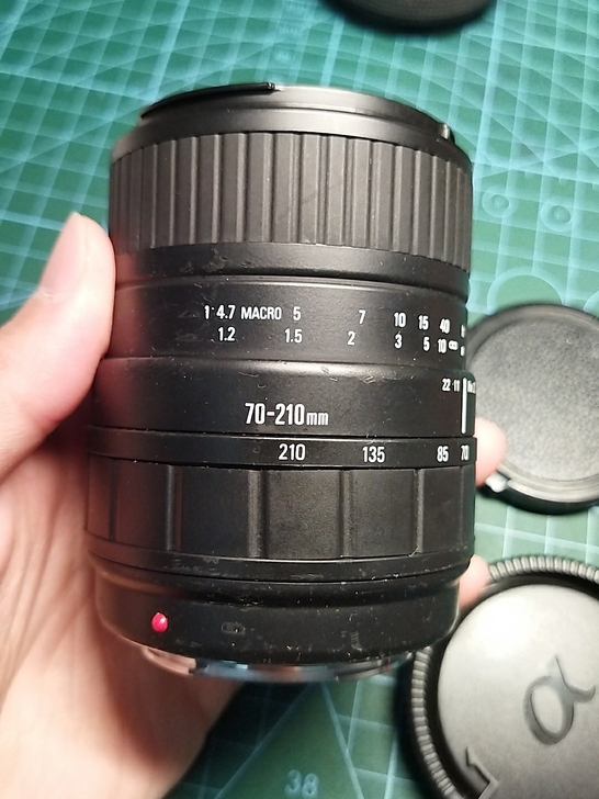 索尼a口适马70-210f4-5.6。