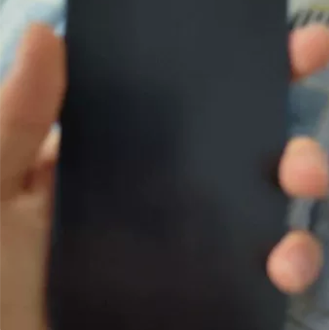 出一台苹果12蓝色，内存128，电池健康8...