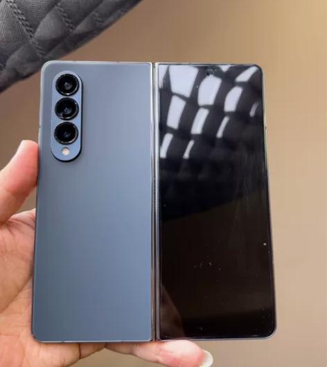 三星zfold4   265  国行  空...