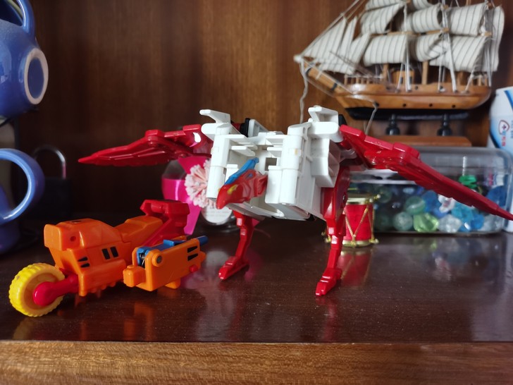 变形金刚 老d飞骑缺摩托车车头,飞鹰缺火车...