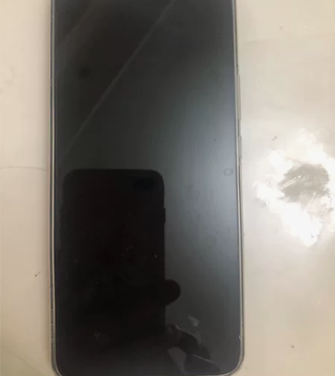 华为荣耀畅玩30手机，原价1199，98成...